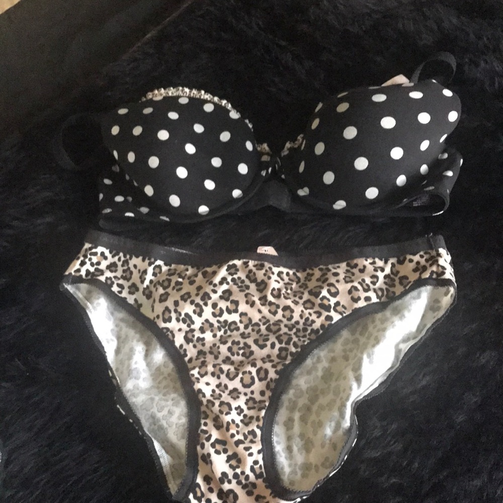 Victoria’s Secret bra and panty set